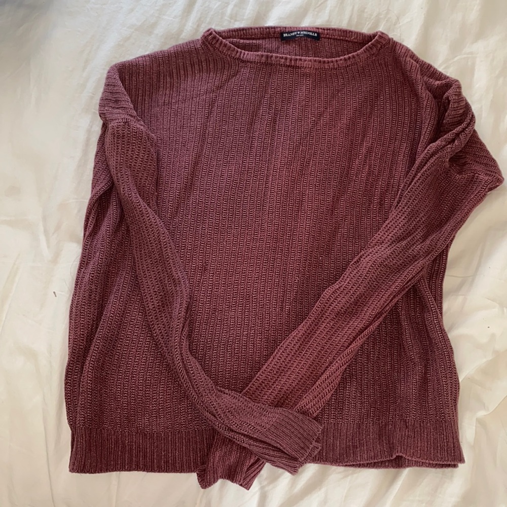 BRANDY MELVILLE OVERSIZED SWEATER